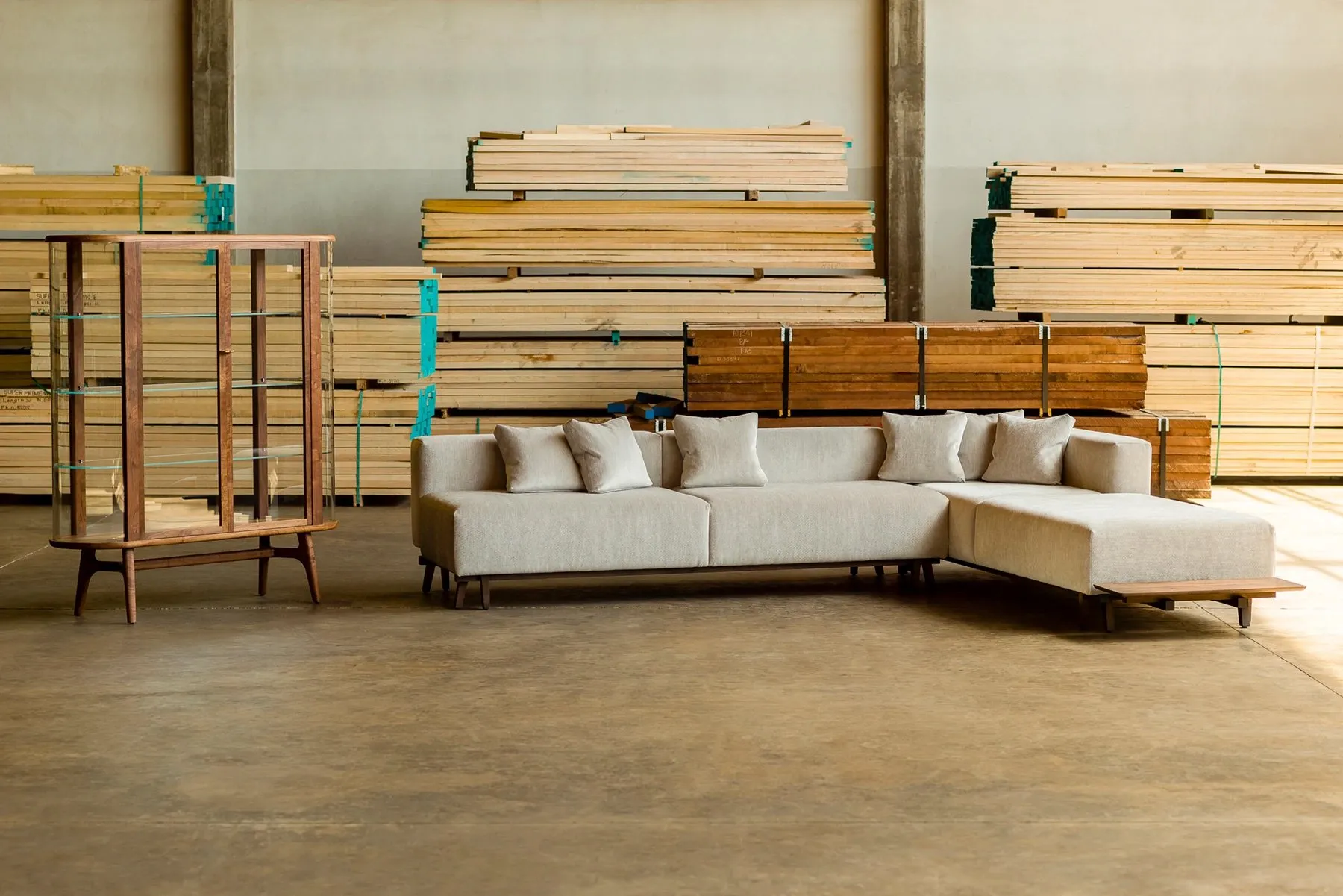 788MA Eight Sofa - De La Espada w Mesmetric