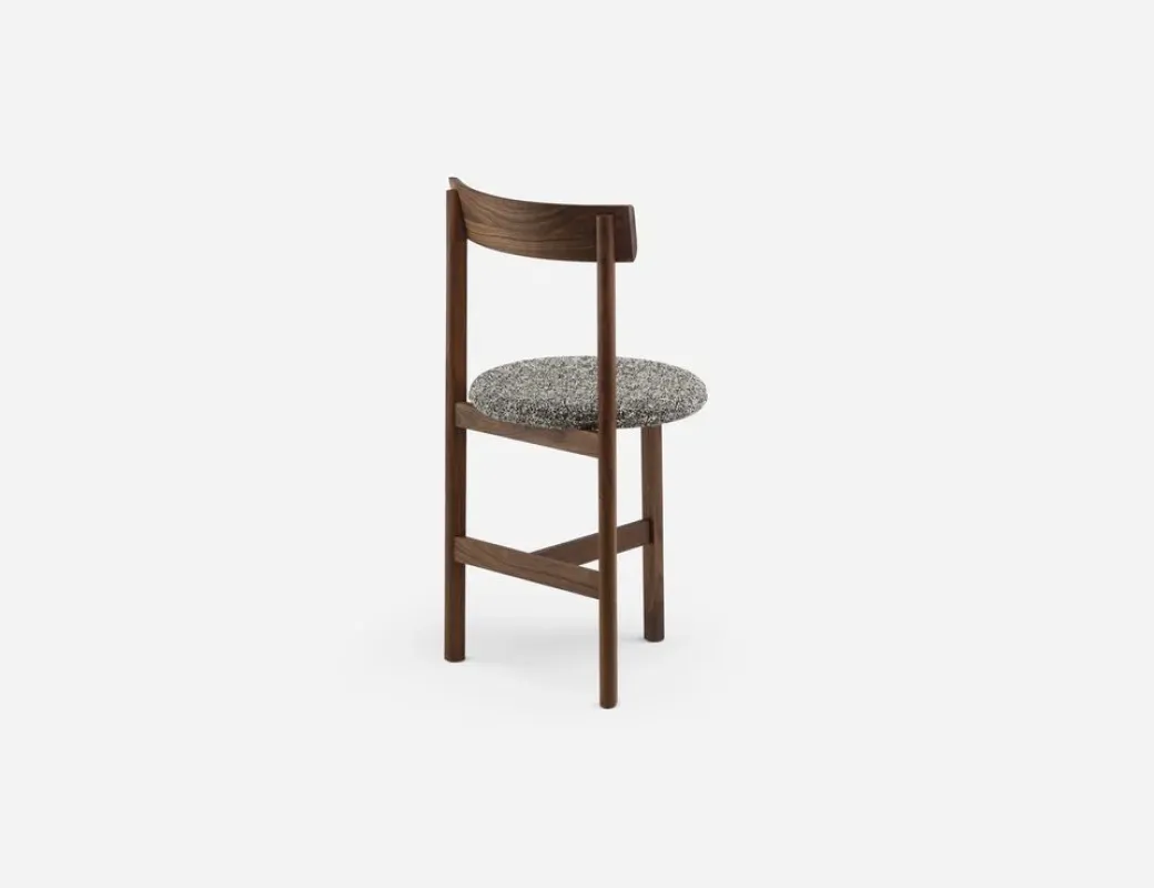 797 Petit 3 Chair - De La Espada w Mesmetric