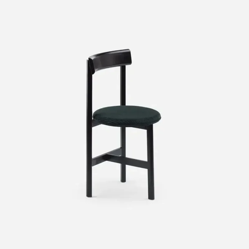 797 Petit 3 Chair - De La Espada w Mesmetric