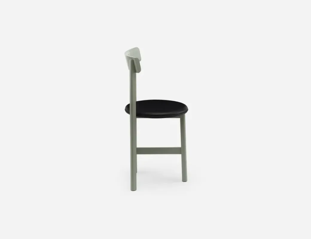 797 Petit 3 Chair - De La Espada w Mesmetric