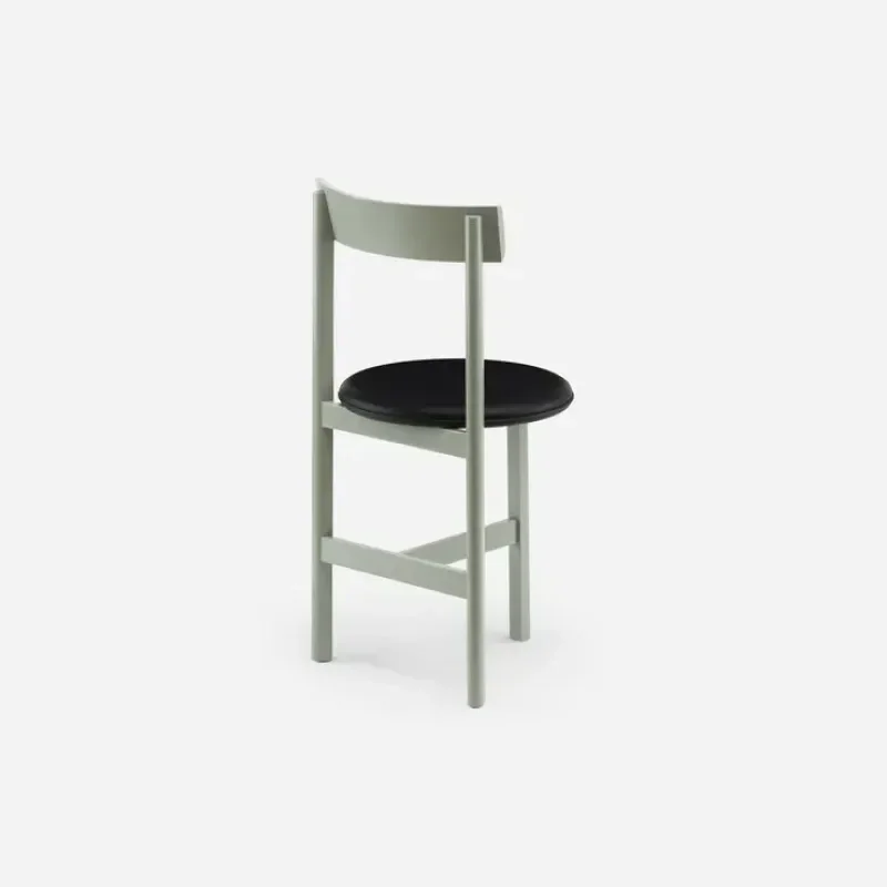 797 Petit 3 Chair - De La Espada w Mesmetric