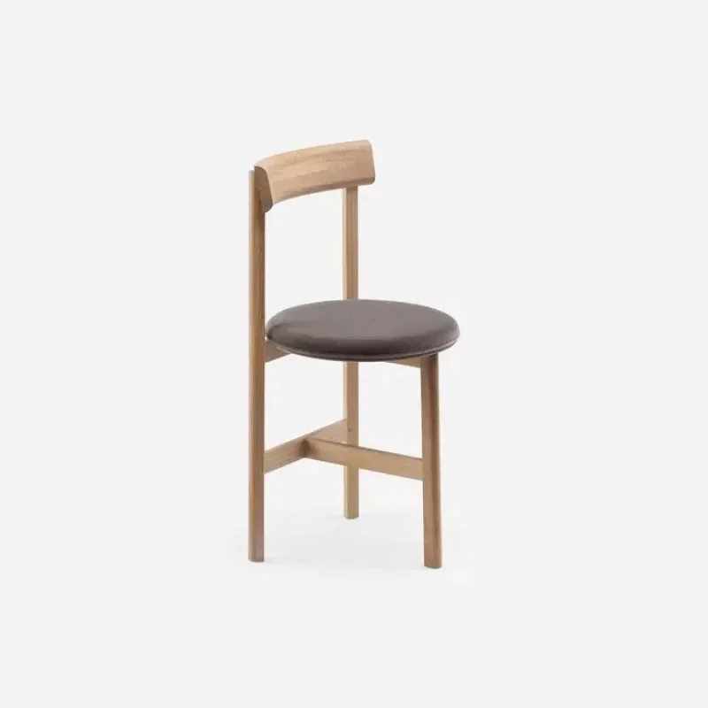 797 Petit 3 Chair - De La Espada w Mesmetric