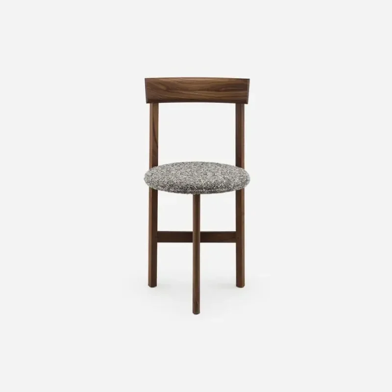 797 Petit 3 Chair - De La Espada w Mesmetric