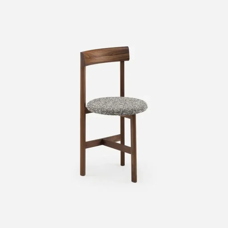 797 Petit 3 Chair - De La Espada w Mesmetric