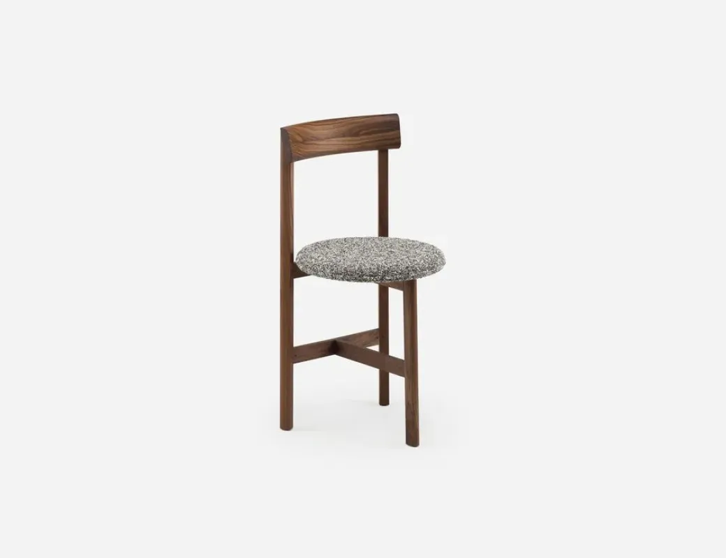 797 Petit 3 Chair - De La Espada w Mesmetric