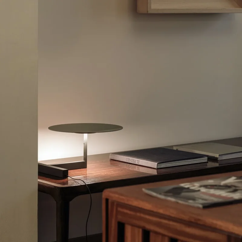 Flat Table 5965 - Vibia w Mesmetric
