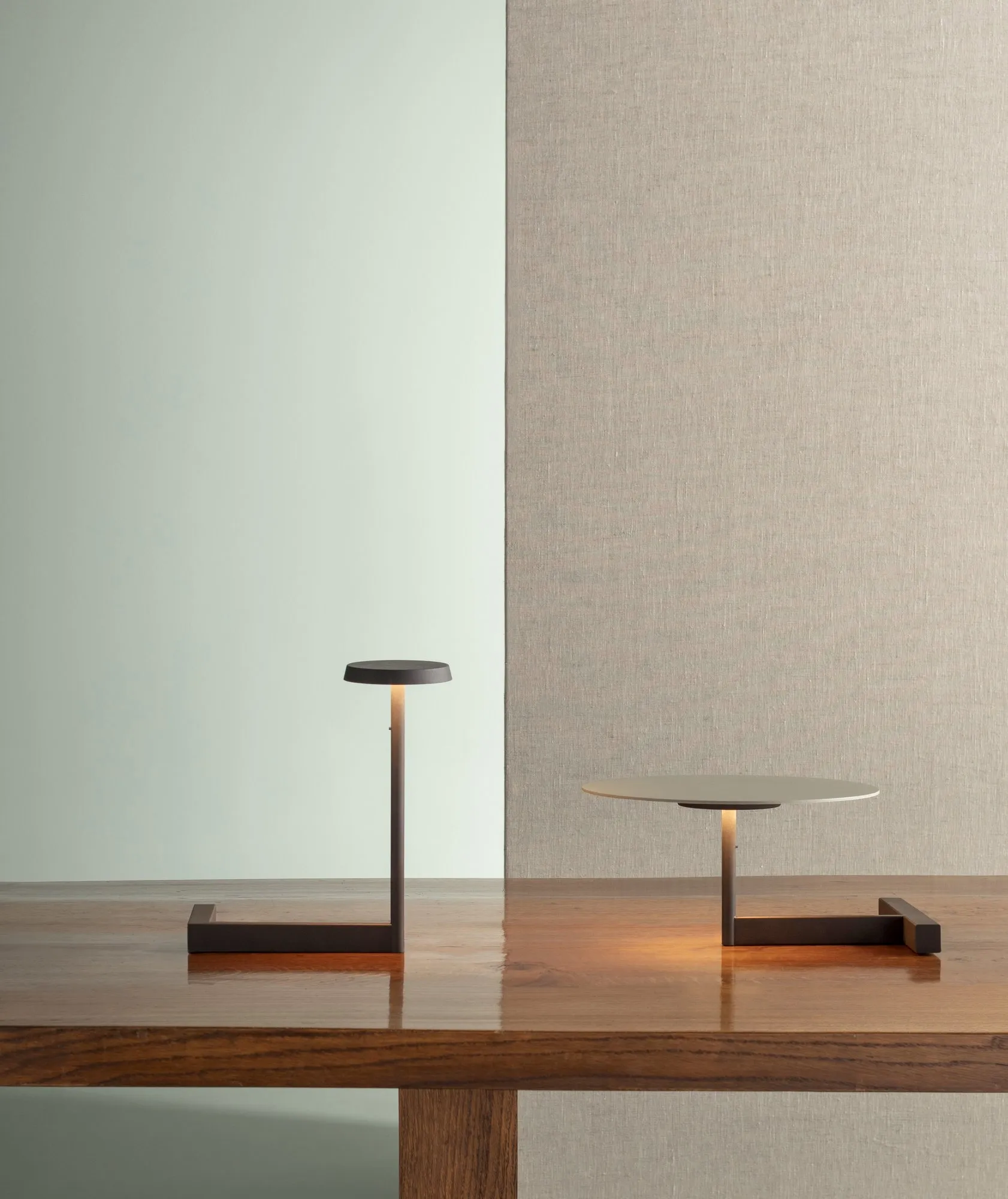Flat Table 5970 - Vibia w Mesmetric