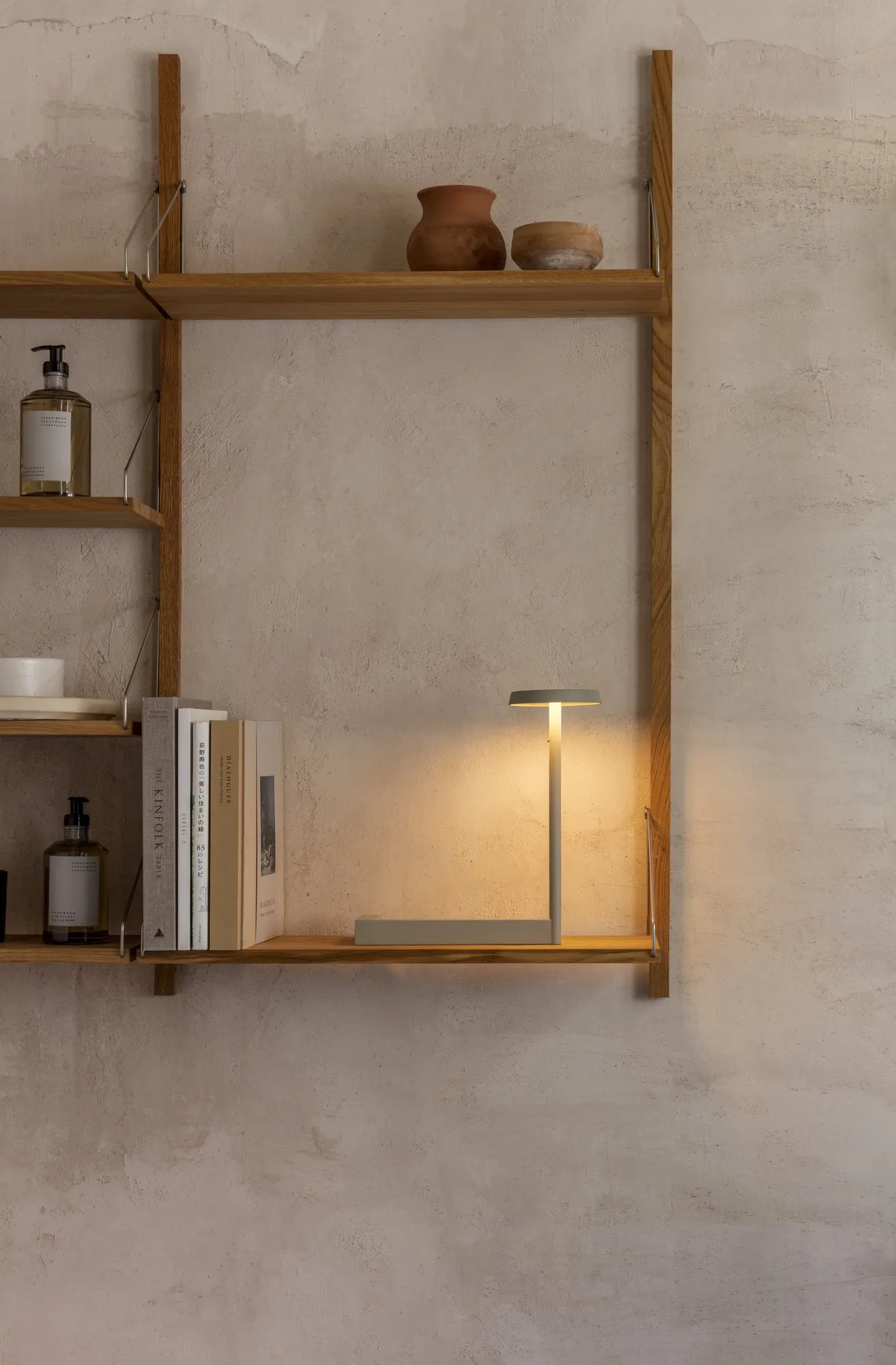 Flat Table 5970 - Vibia w Mesmetric