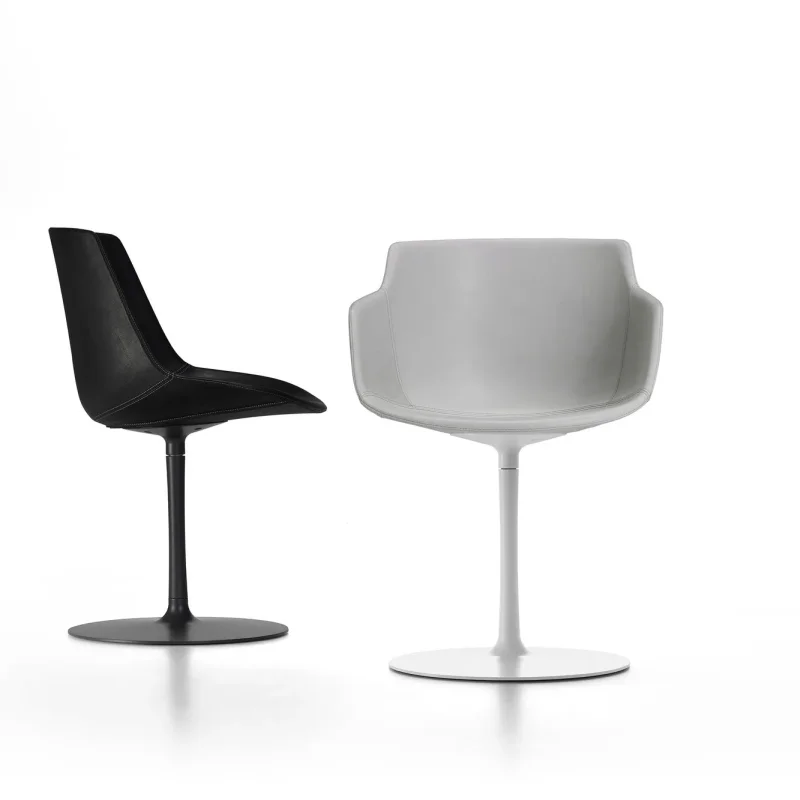 Flow Leather Central Leg