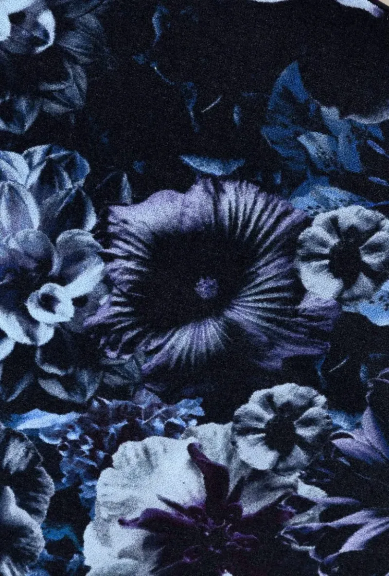 Flowergarden – Moooi Carpets at Mesmetric
