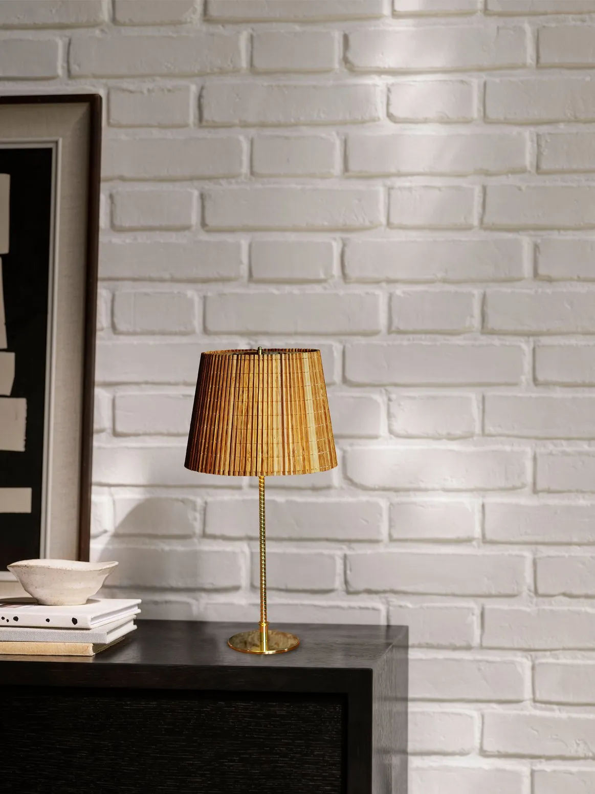 9205 table - Gubi.dk w Mesmetric