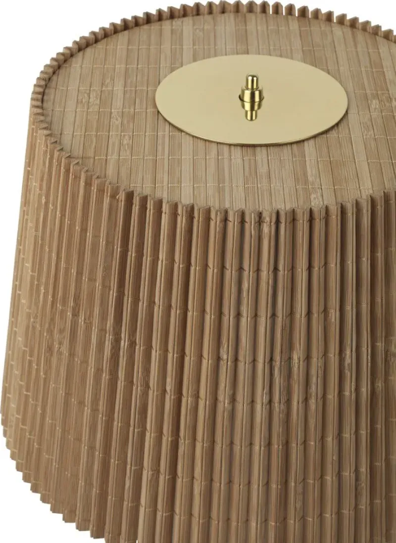 9205 table - Gubi.dk w Mesmetric
