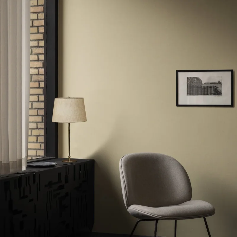 9205 table - Gubi.dk w Mesmetric