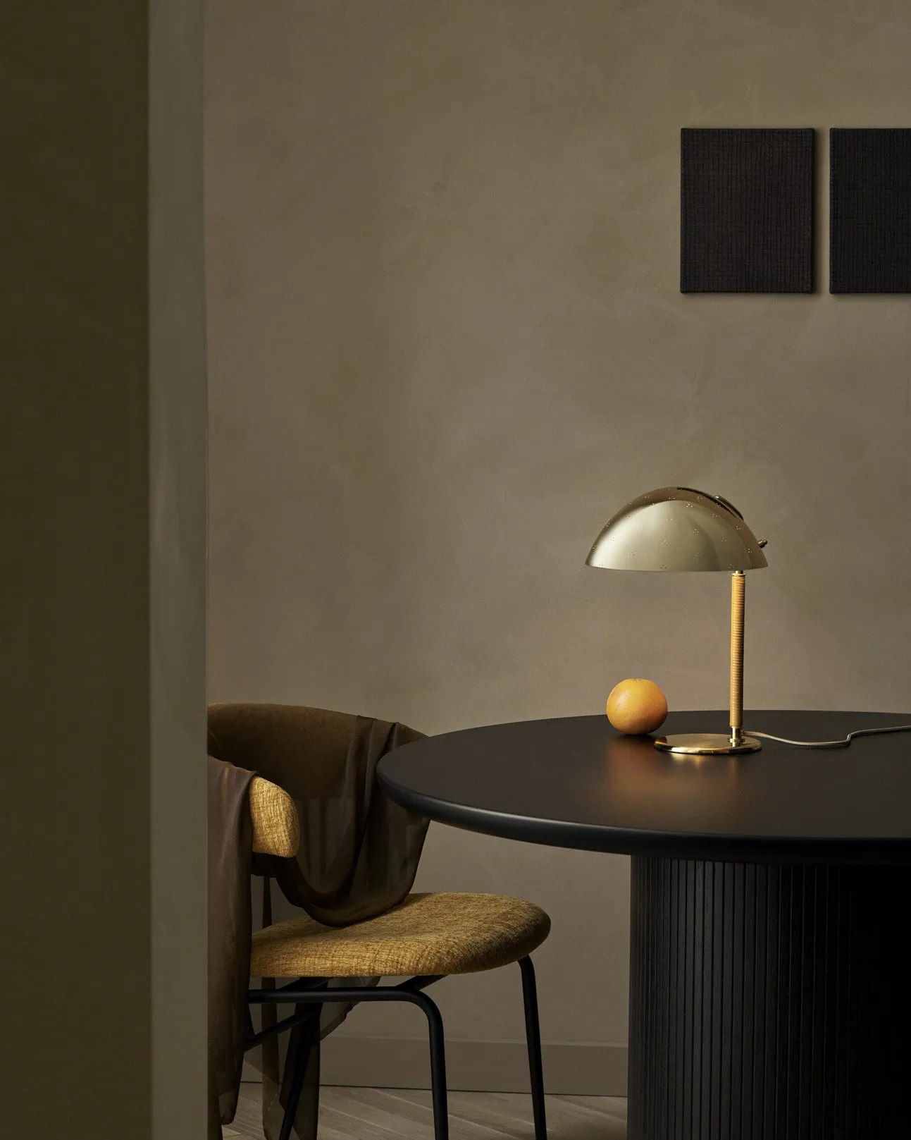 9209 table lamp - Gubi.dk w Mesmetric