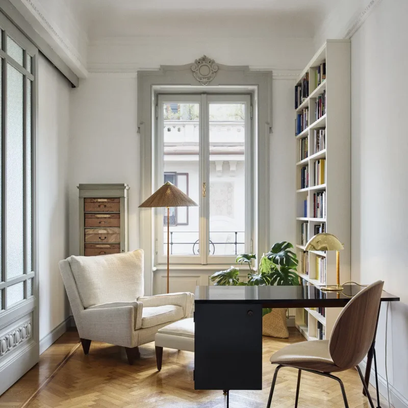 9209 table lamp - Gubi.dk w Mesmetric