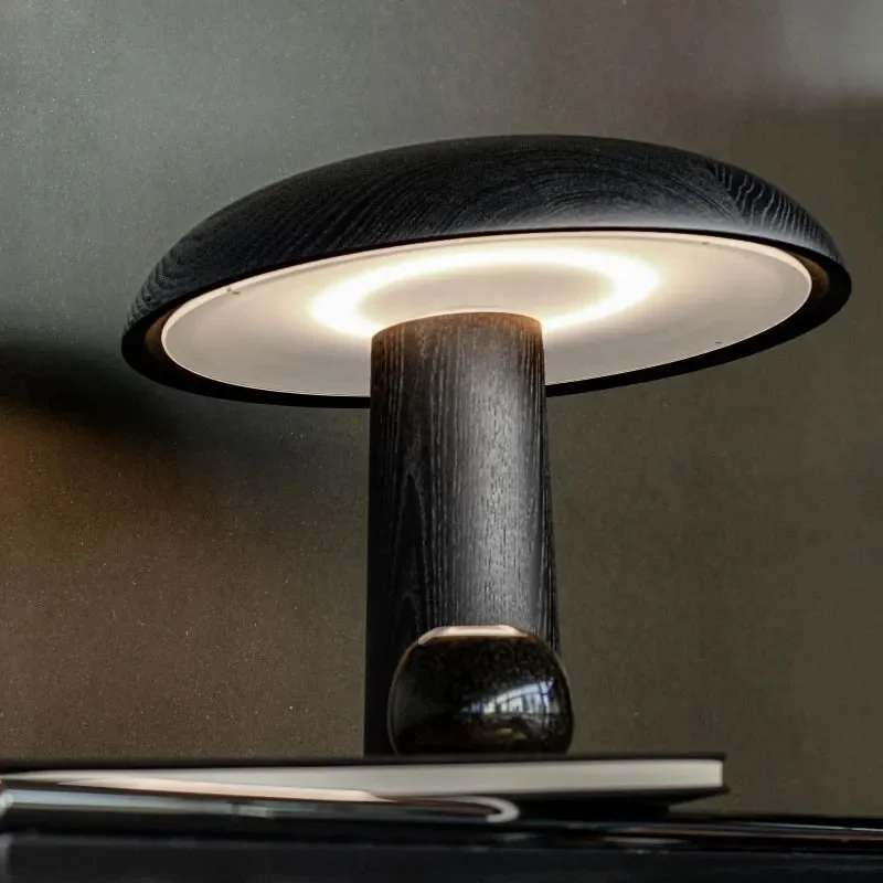 Forma Table Lamp - ClassiCon w Mesmetric