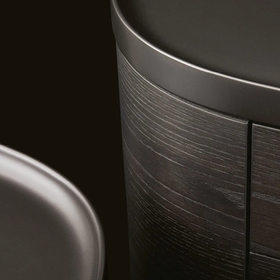 Gentleman Chest Of Drawers - Poliform w Mesmetric