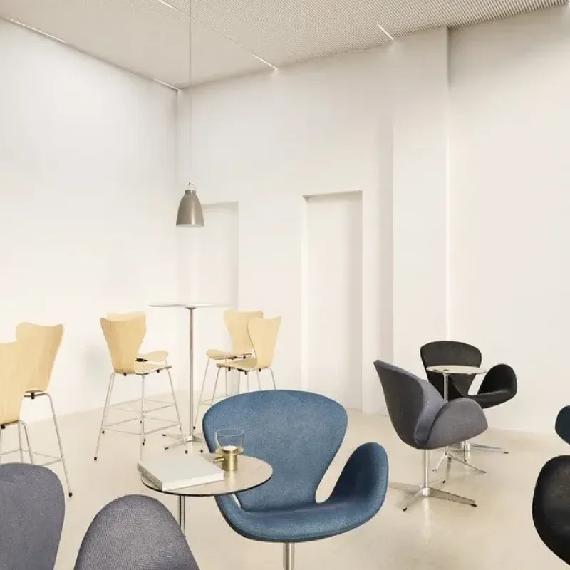 A922 - Fritz Hansen w Mesmetric