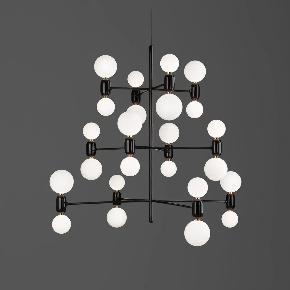 Aballs chandelier 12 - Parachilna w Mesmetric