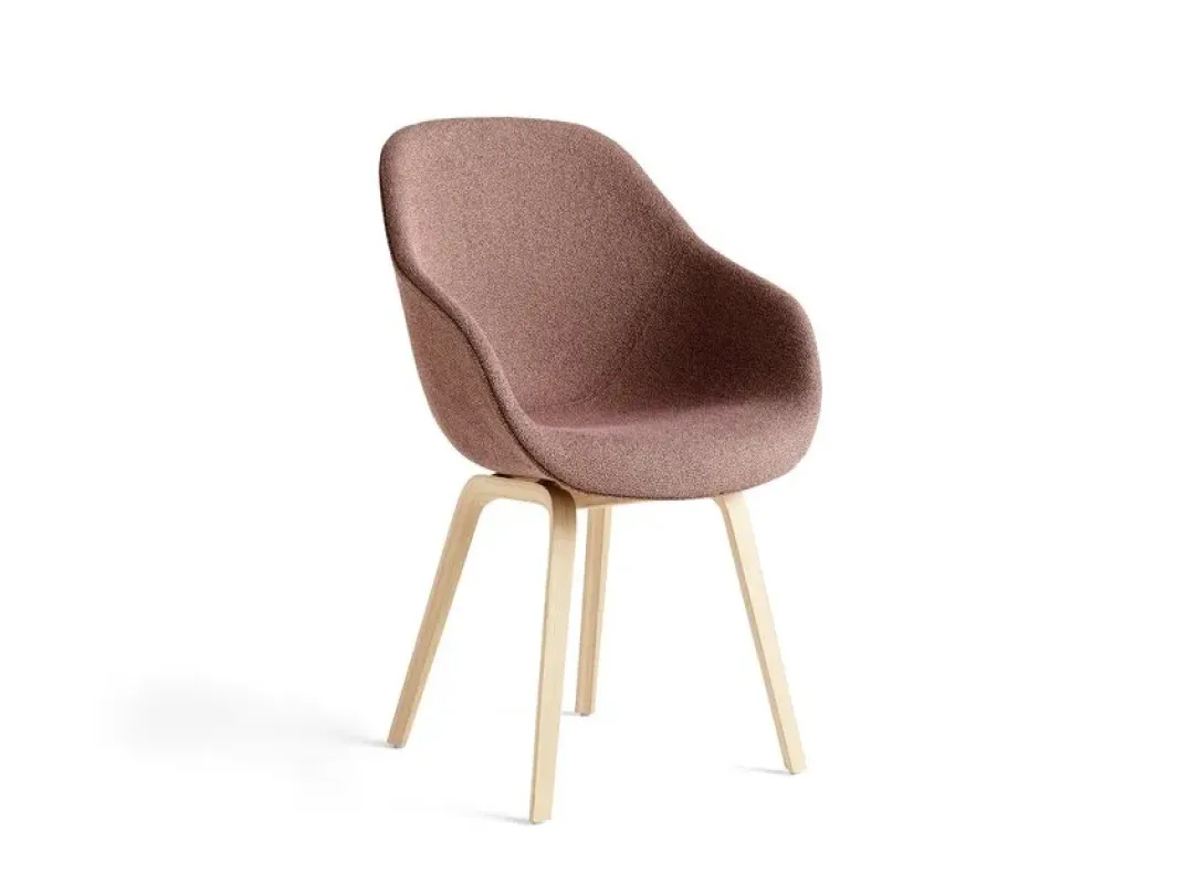 About A Chair AAC 123 – Hay at Mesmetric