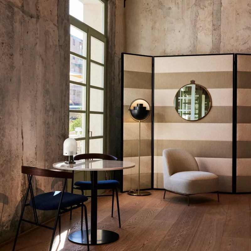 Gubi 1.0 dining table round