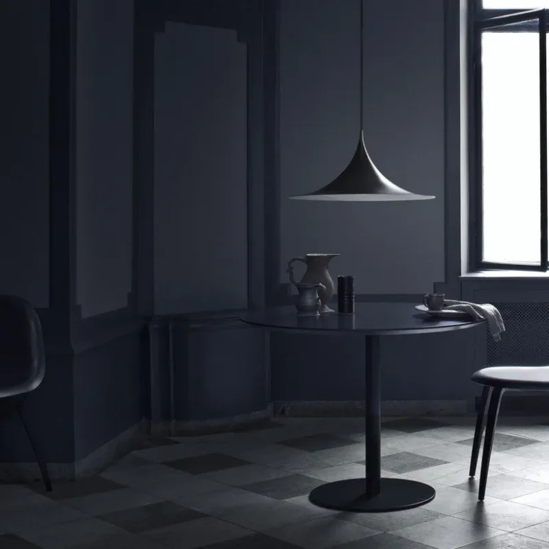 Gubi 1.0 dining table round