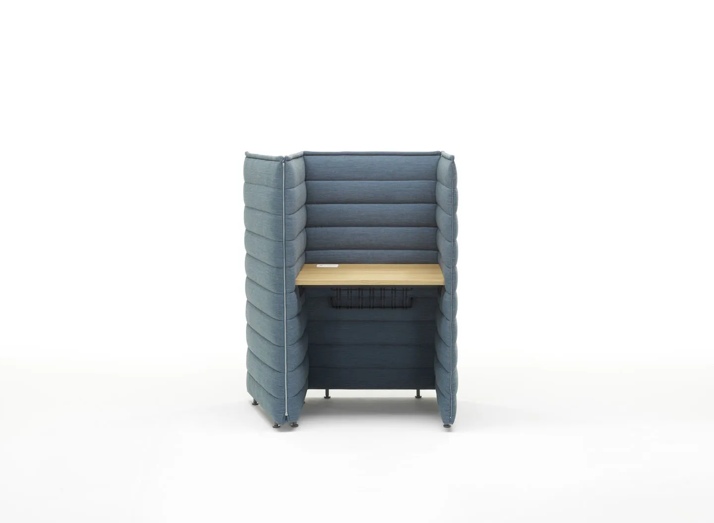 Alcove Plus Desk - Vitra w Mesmetric