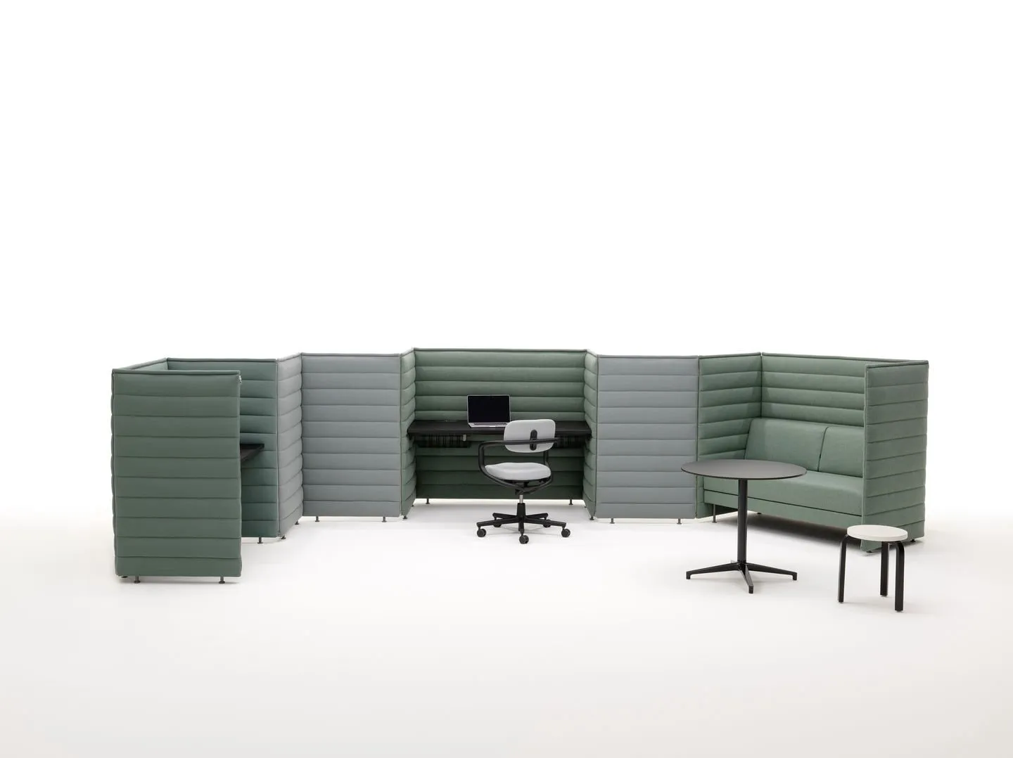 Alcove Plus Desk - Vitra w Mesmetric