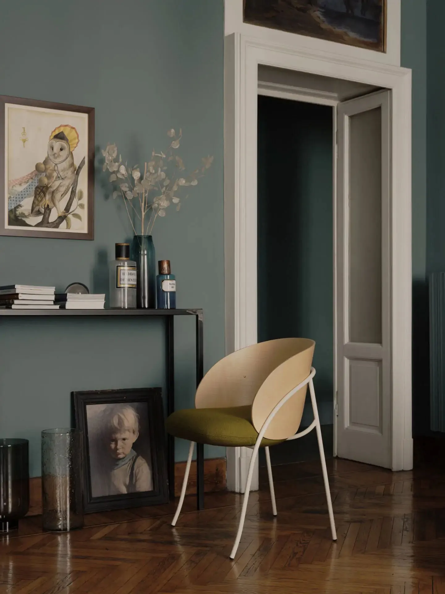 Hagu - Gebrüder Thonet Vienna w Mesmetric