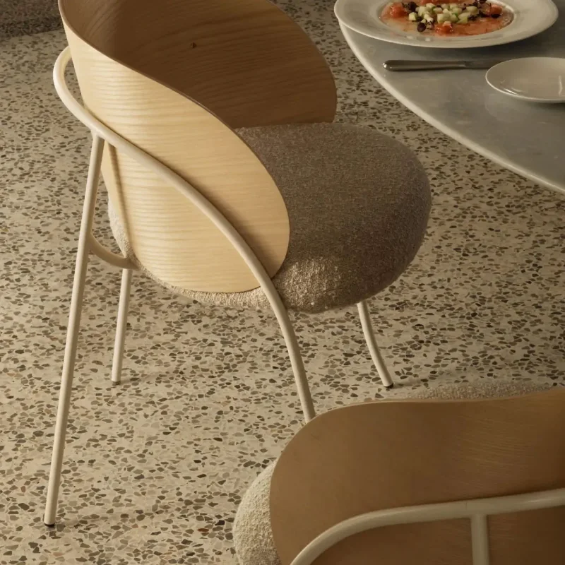 Hagu - Gebrüder Thonet Vienna w Mesmetric