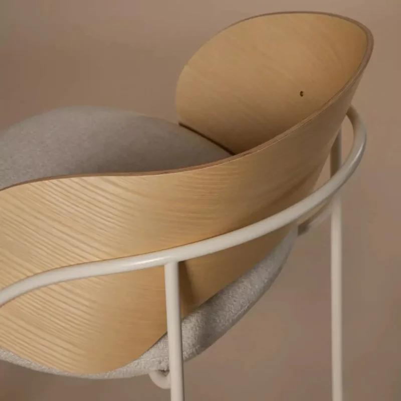 Hagu - Gebrüder Thonet Vienna w Mesmetric
