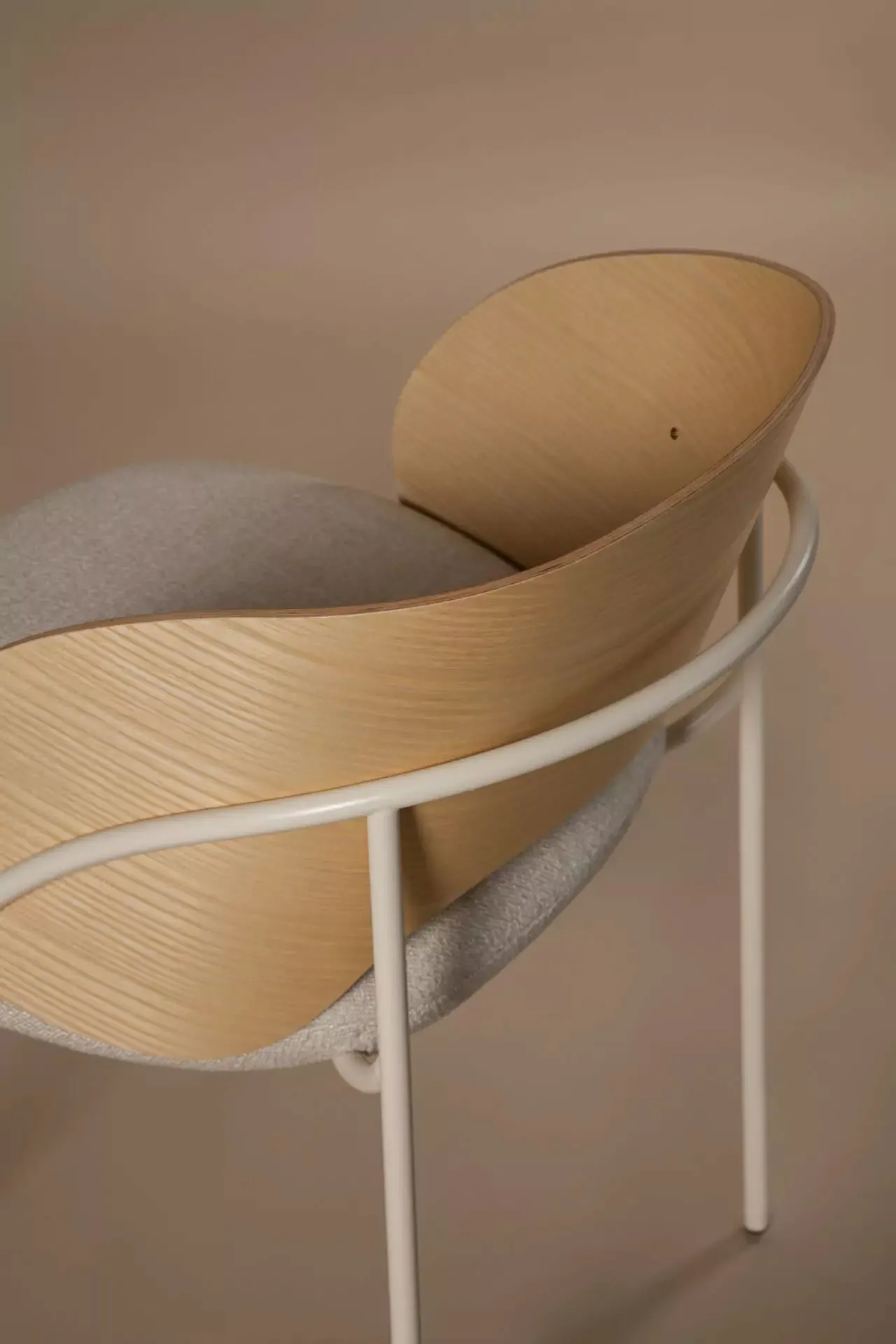 Hagu - Gebrüder Thonet Vienna w Mesmetric
