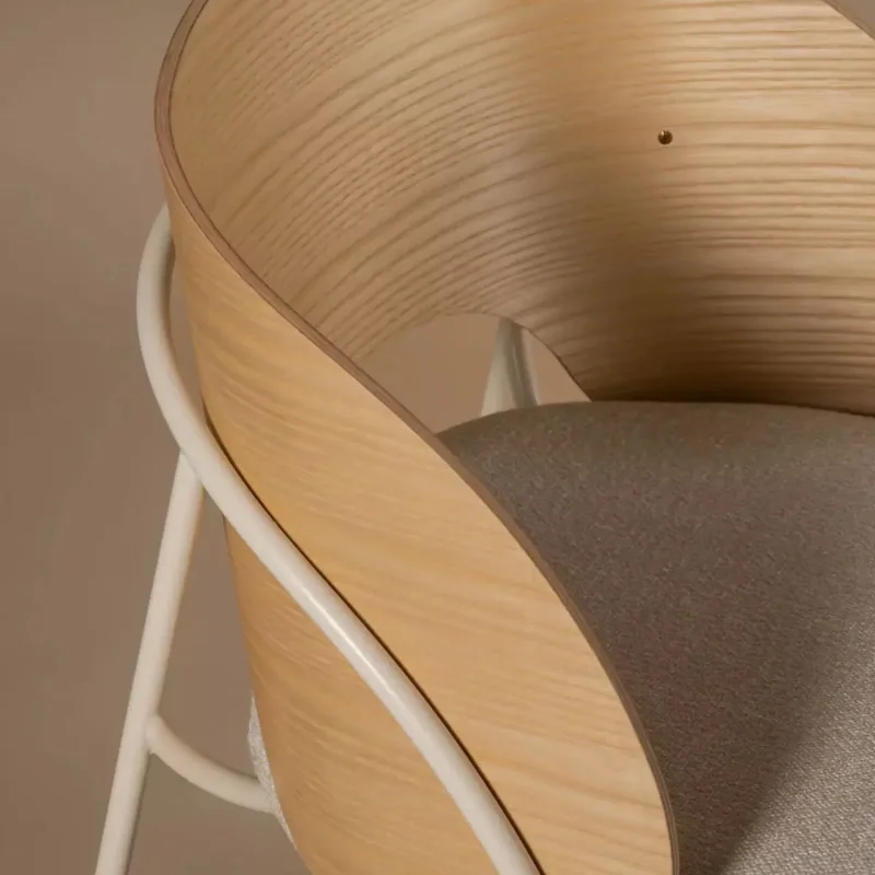 Hagu - Gebrüder Thonet Vienna w Mesmetric