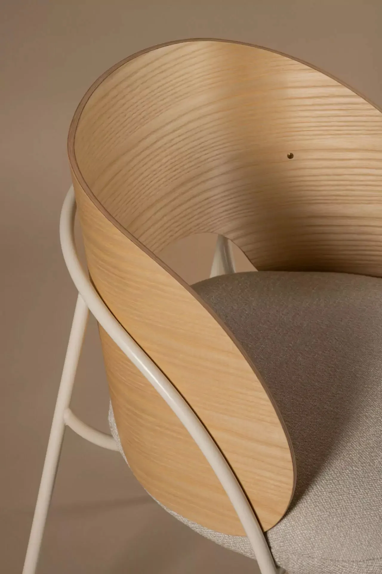Hagu - Gebrüder Thonet Vienna w Mesmetric
