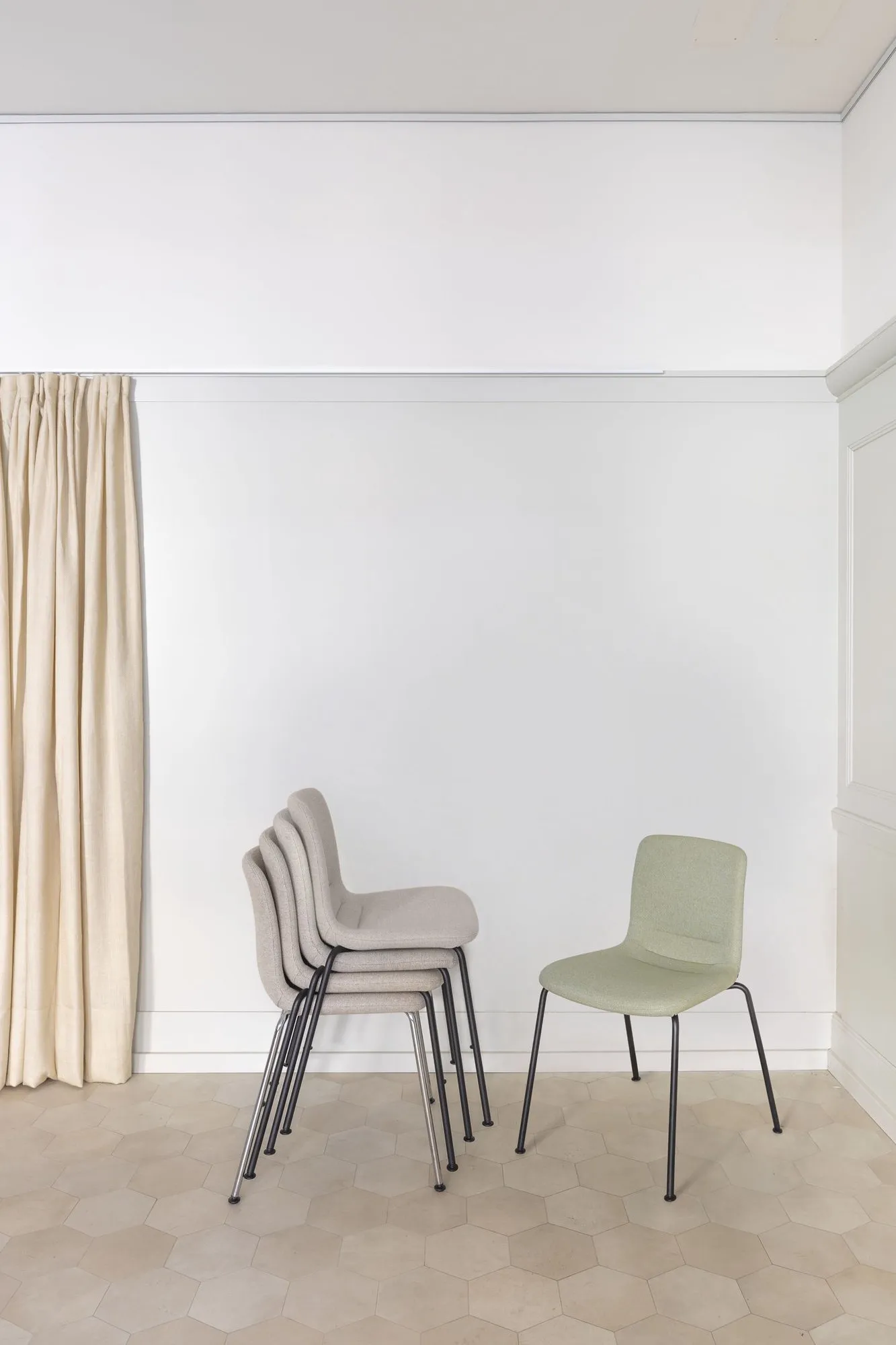 Hal Soft Tube - Vitra w Mesmetric