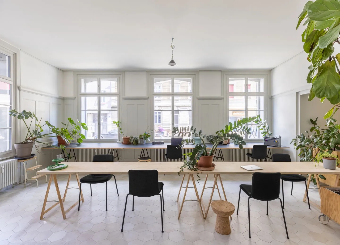 Hal Soft Tube - Vitra w Mesmetric