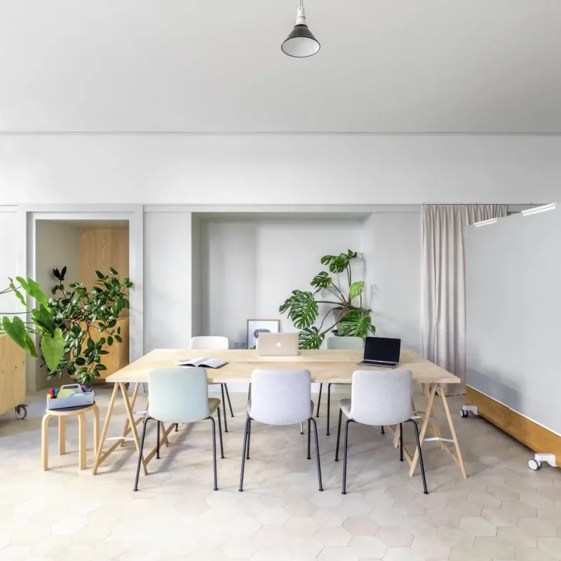 Hal Soft Tube - Vitra w Mesmetric