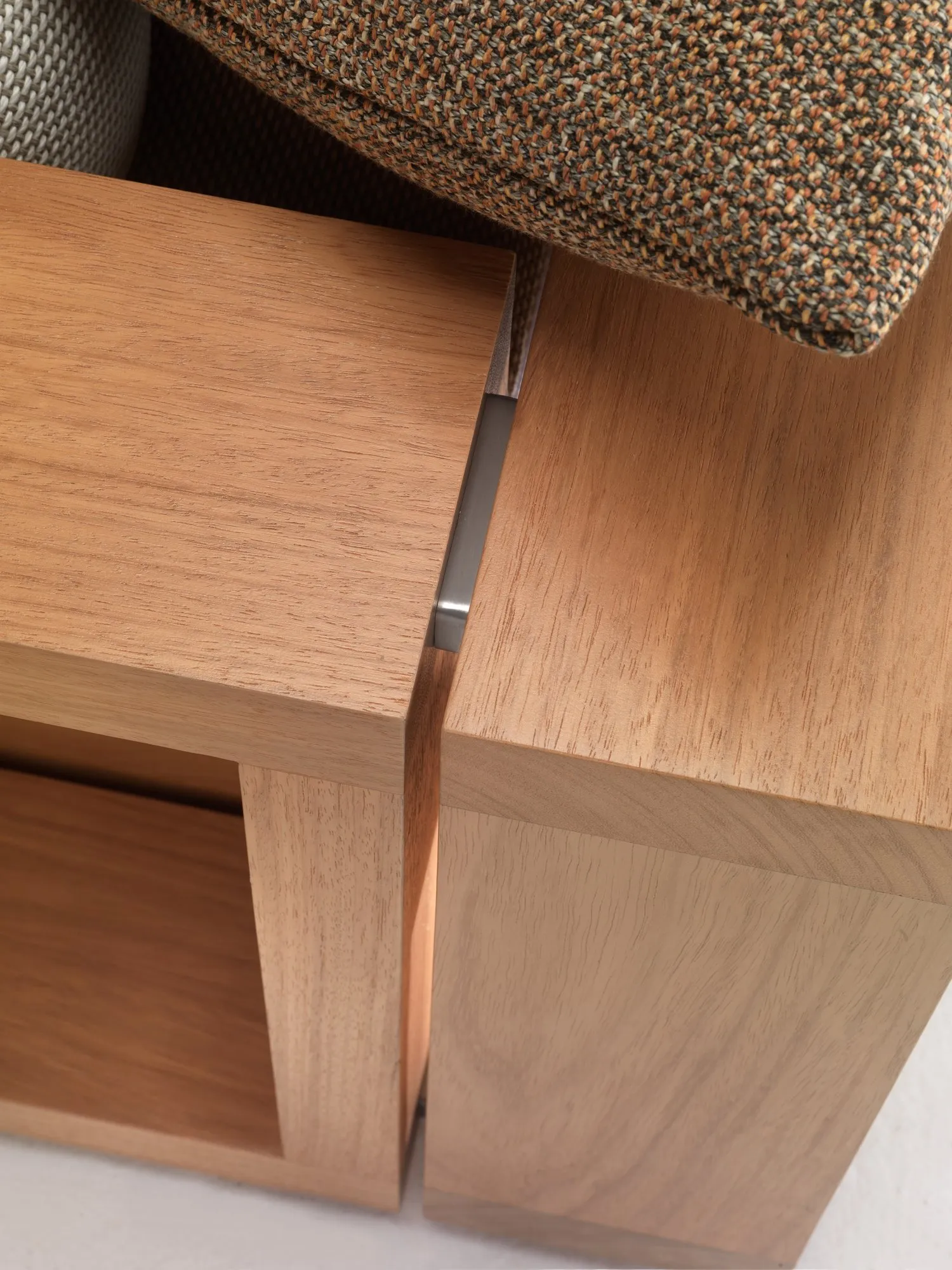 Hamptons Outdoor - Flexform w Mesmetric