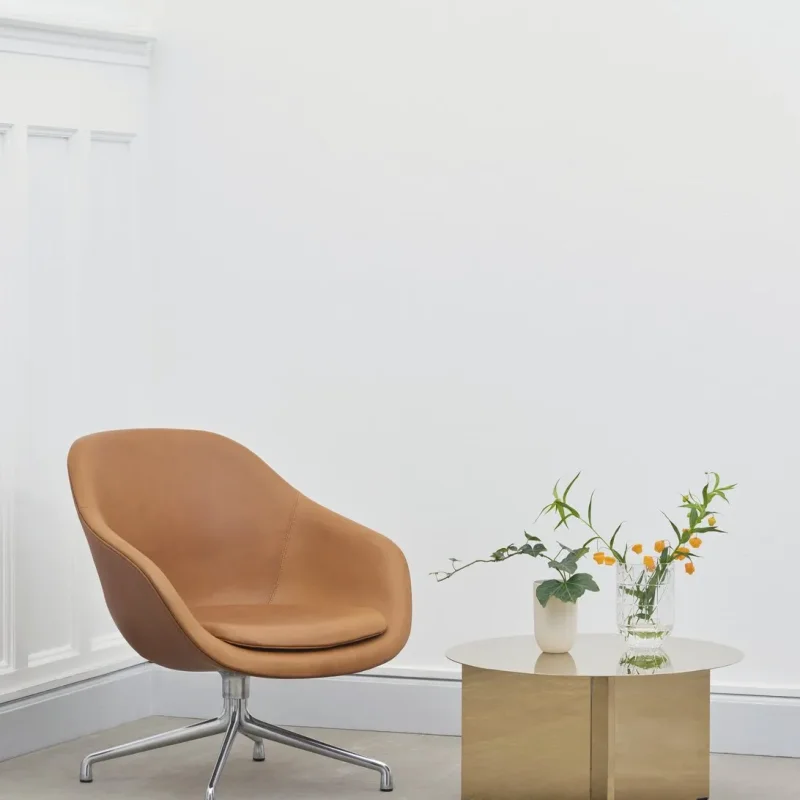 About A lounge AAL 81, 91 – Hay at Mesmetric