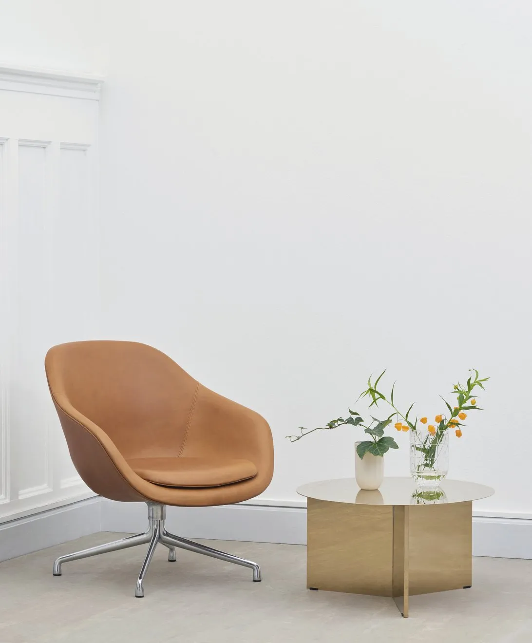 About A lounge AAL 81, 91 – Hay at Mesmetric