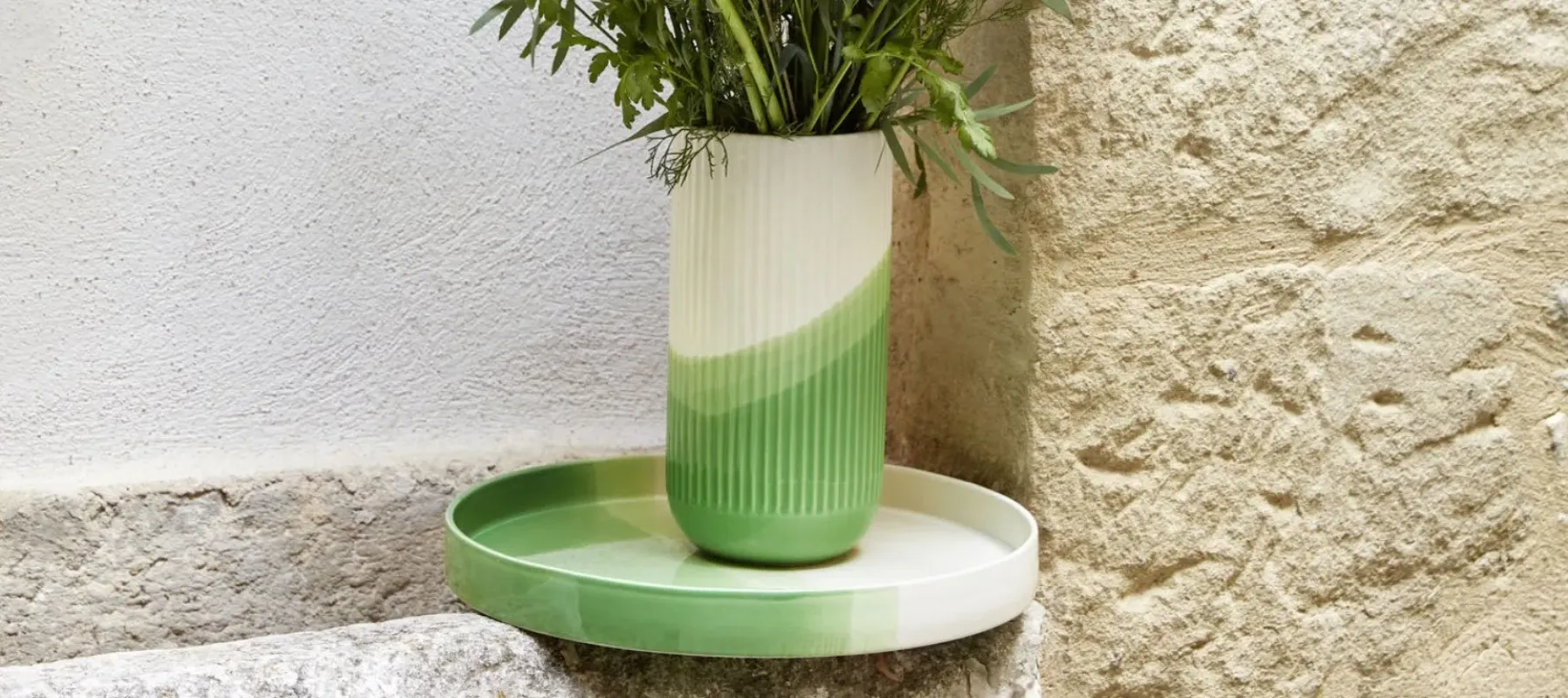 Herringbone Vessels - Tray - Vitra w Mesmetric