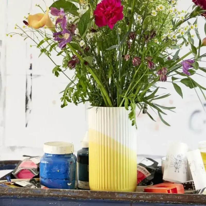 Herringbone Vessels - Vase Ribbed - Vitra w Mesmetric