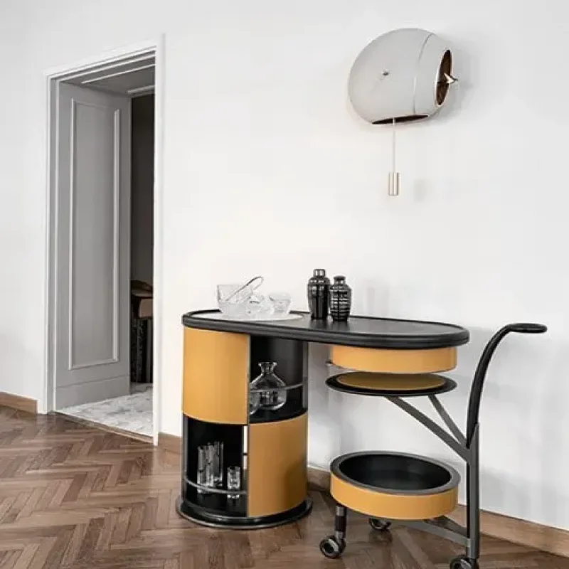 Host - Giorgetti w Mesmetric