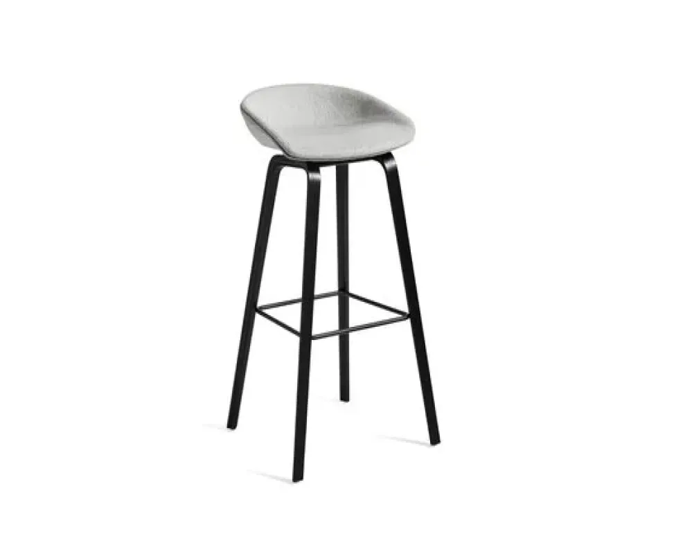 About A Stool AAS 33 – Hay at Mesmetric