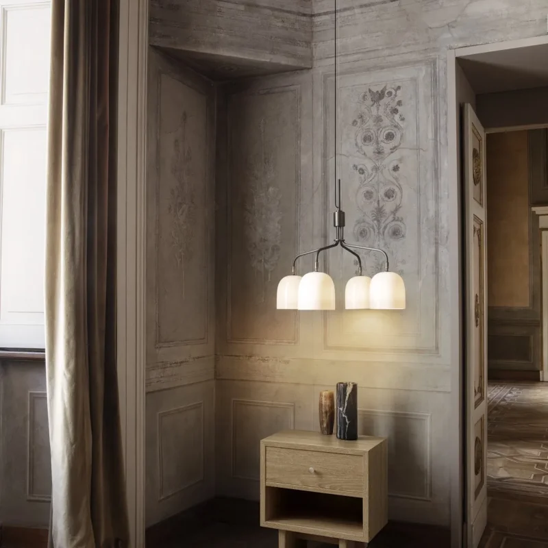 Howard chandelier - Gubi.dk w Mesmetric