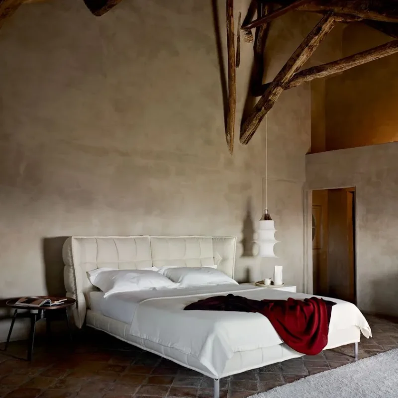 Husk – B&B Italia at Mesmetric