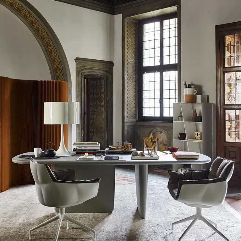 Husk Swivel – B&B Italia at Mesmetric