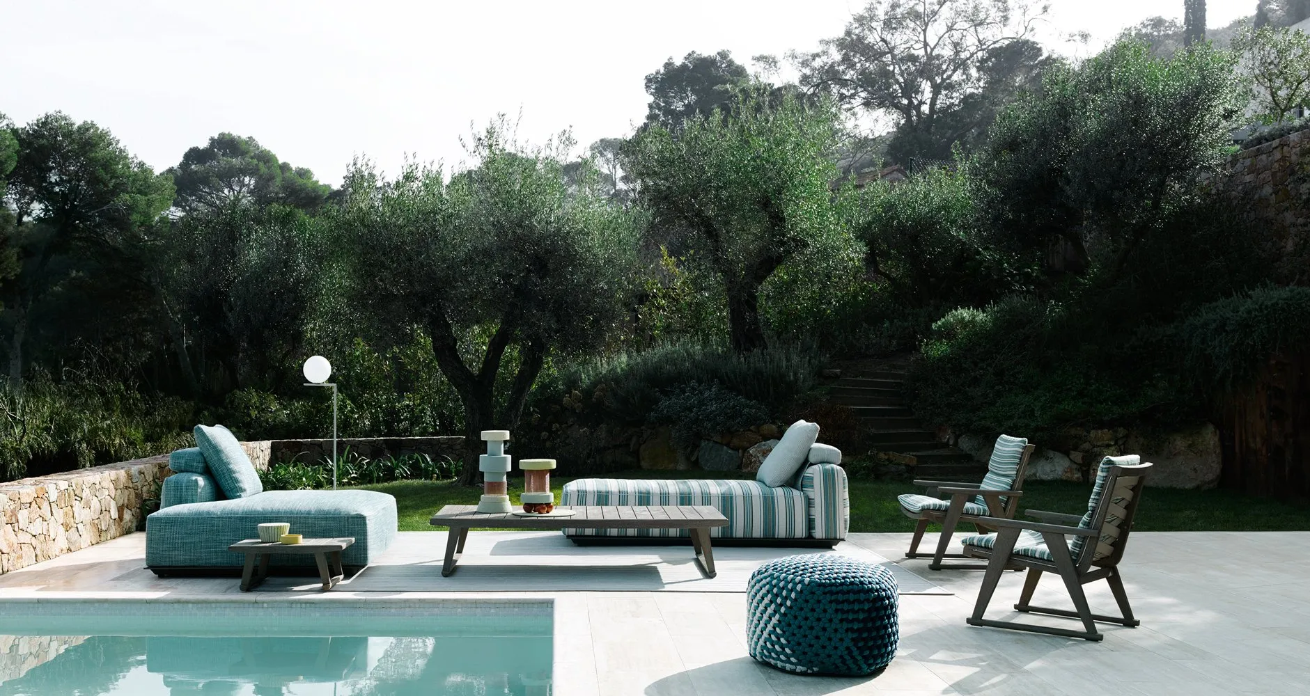 Hybrid Outdoor - B&B Italia Outdoor w Mesmetric