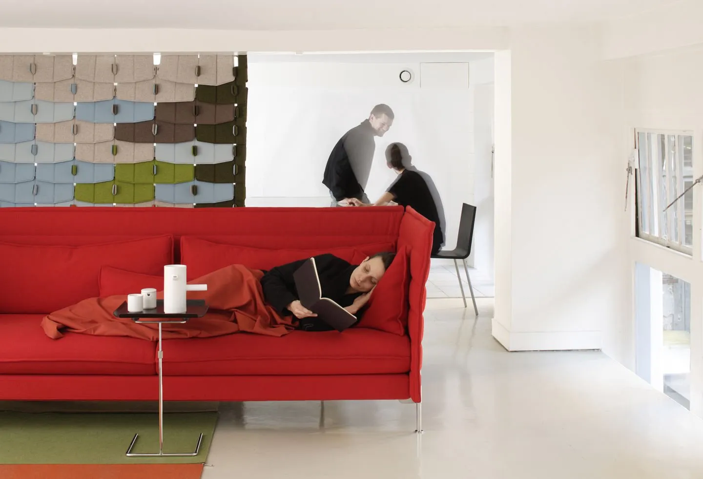 Alcove Sofa – Vitra at Mesmetric