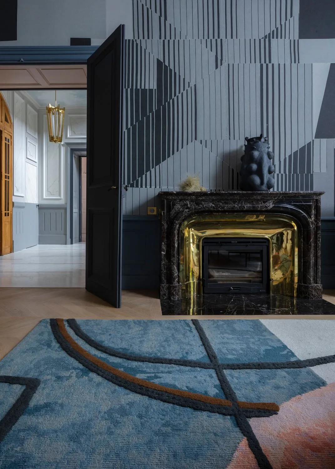 Interior With Table - CC-Tapis w Mesmetric